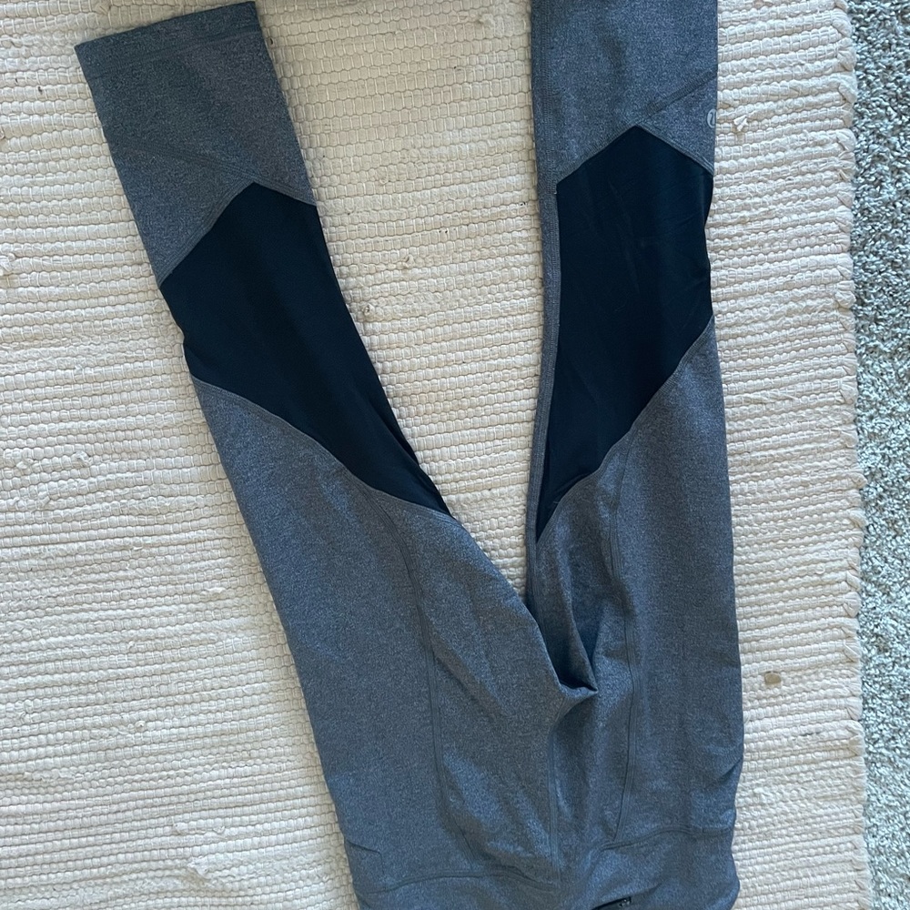 Lululemon cropped leggings